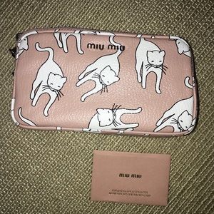 Miu Miu Pink Leather Cat Bag ( NEVER BEEN USED)